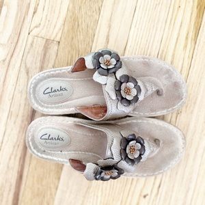 Clarks Artisan Champagne Pebbled Leather Sandals